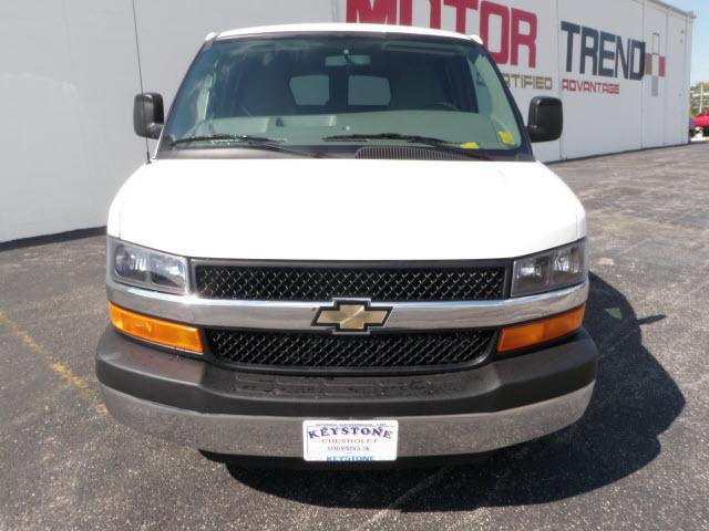 Chevrolet Express 2010 photo 4