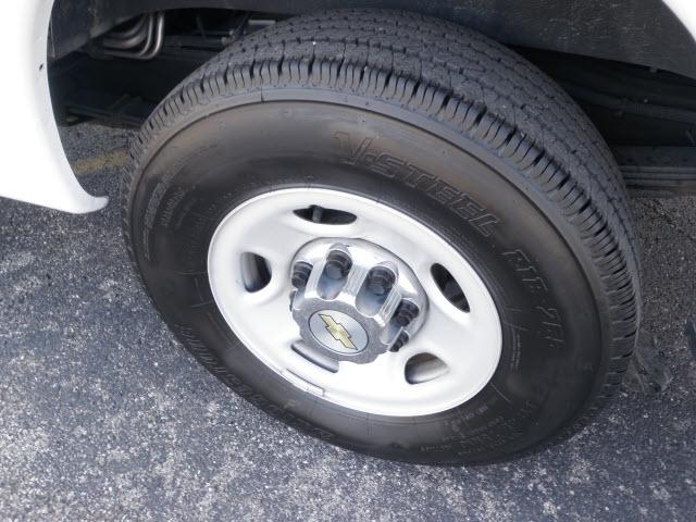 Chevrolet Express 2010 photo 1