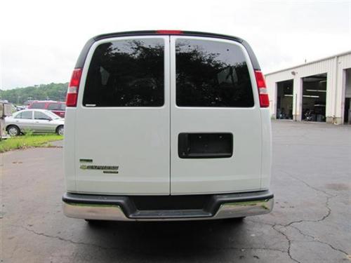 Chevrolet Express 2010 photo 4