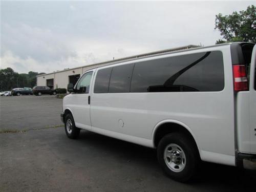 Chevrolet Express 2010 photo 5