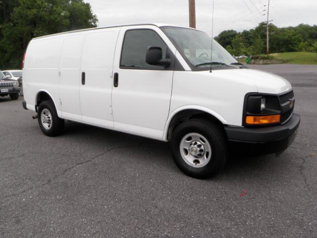 Chevrolet Express 2010 photo 3