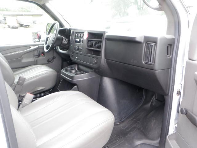 Chevrolet Express 2010 photo 4
