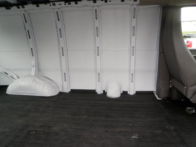 Chevrolet Express 2010 photo 5