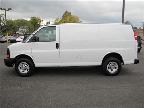 Chevrolet Express 2010 photo 1