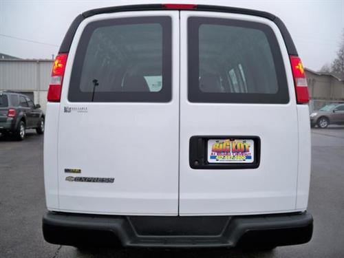 Chevrolet Express 2010 photo 3