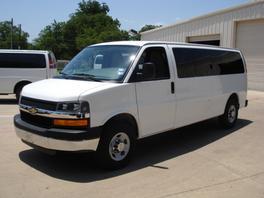 Chevrolet Express 2010 photo 2