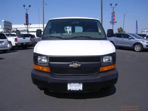 Chevrolet Express 2010 photo 2
