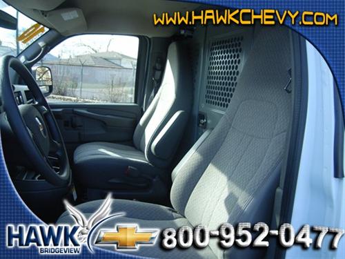 Chevrolet Express 2010 photo 2