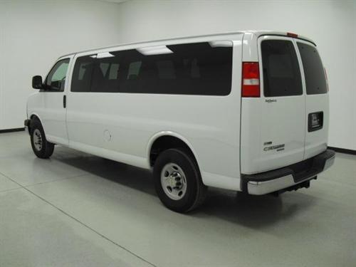 Chevrolet Express 2010 photo 3