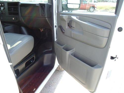 Chevrolet Express 2010 photo 1
