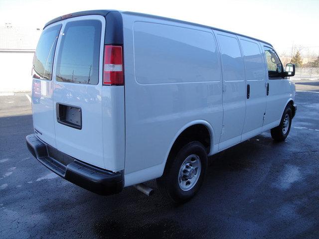 Chevrolet Express 2010 photo 5