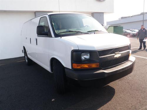 Chevrolet Express 2010 photo 2