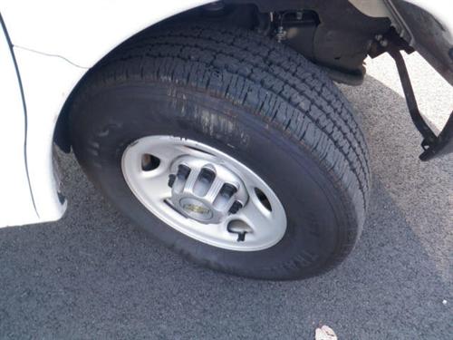 Chevrolet Express 2010 photo 3