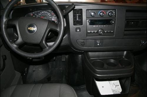Chevrolet Express 2010 photo 1