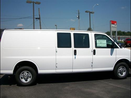Chevrolet Express 2010 photo 5