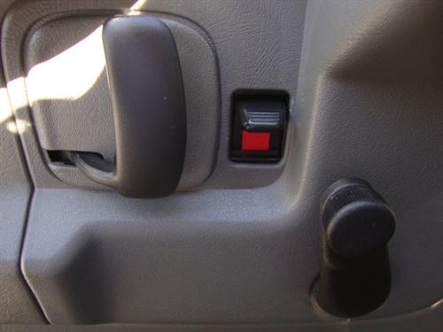 Chevrolet Express 2010 photo 2