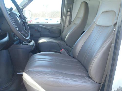 Chevrolet Express 2010 photo 3