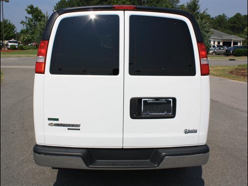Chevrolet Express 2010 photo 4