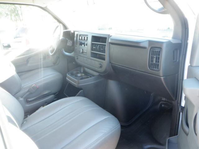 Chevrolet Express 2010 photo 4
