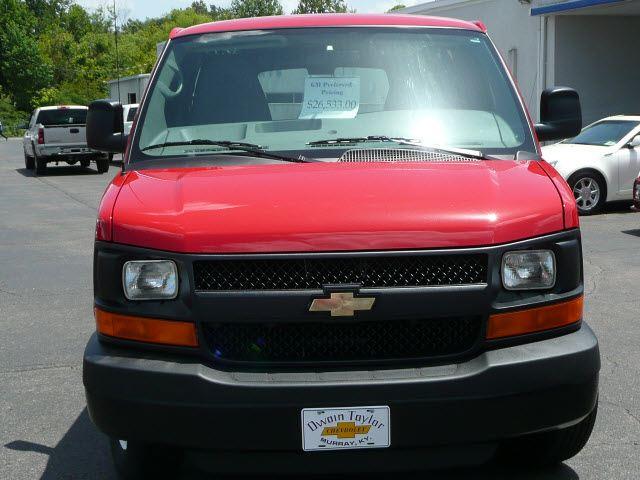 Chevrolet Express 2010 photo 1