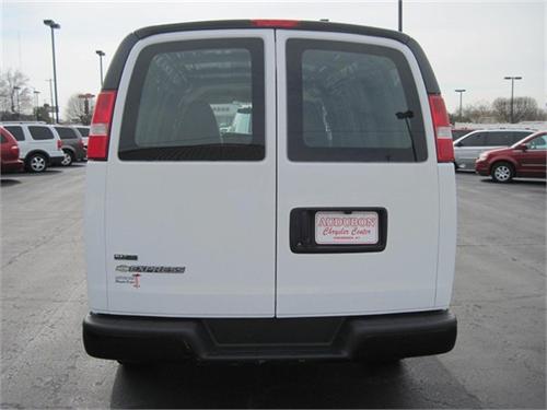 Chevrolet Express 2010 photo 1