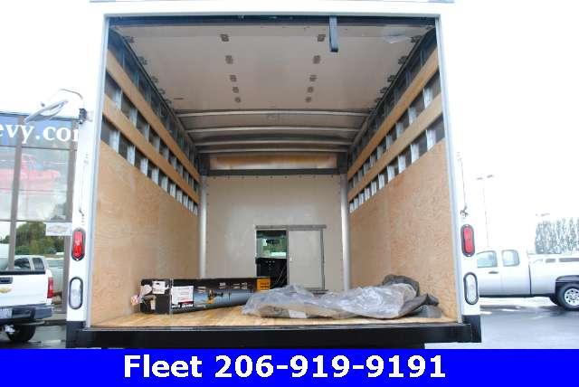 Chevrolet Express 2010 photo 5