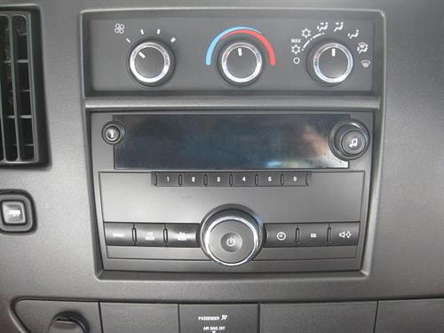 Chevrolet Express 2010 photo 3