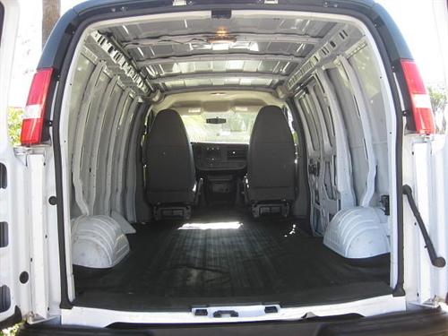 Chevrolet Express 2010 photo 4