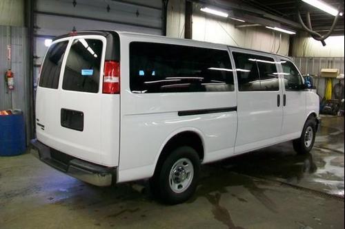 Chevrolet Express 2010 photo 1