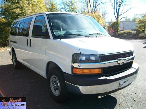 Chevrolet Express 2010 photo 1
