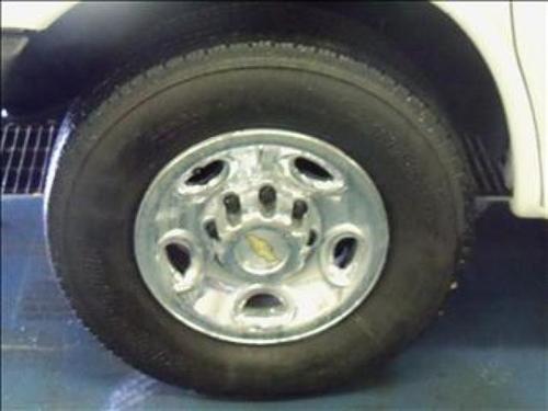 Chevrolet Express 2010 photo 2