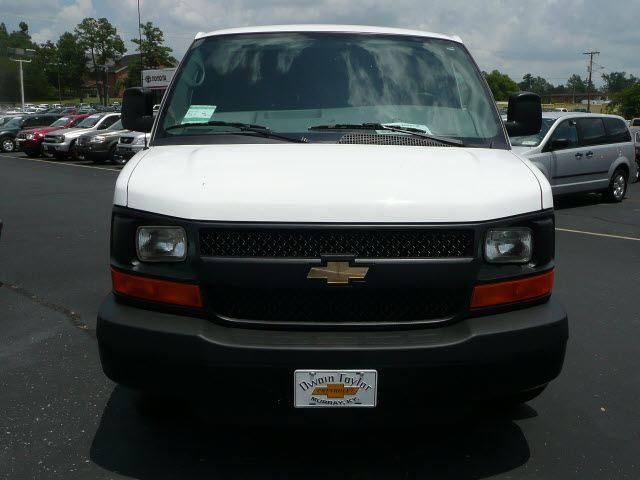 Chevrolet Express 2010 photo 1