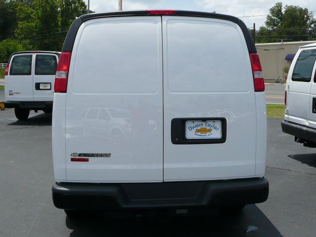 Chevrolet Express 2010 photo 4