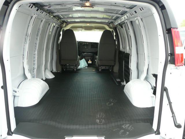 Chevrolet Express 2010 photo 5