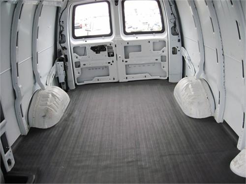 Chevrolet Express 2010 photo 1