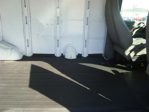 Chevrolet Express 2010 photo 1