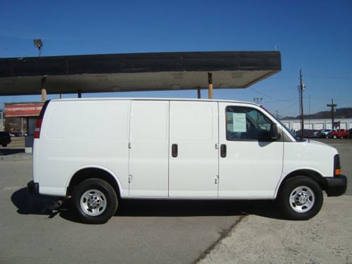 Chevrolet Express 2010 photo 3