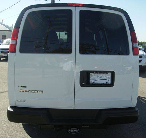 Chevrolet Express 2010 photo 4
