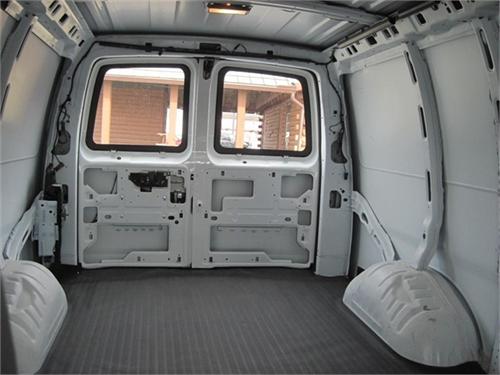 Chevrolet Express 2010 photo 4
