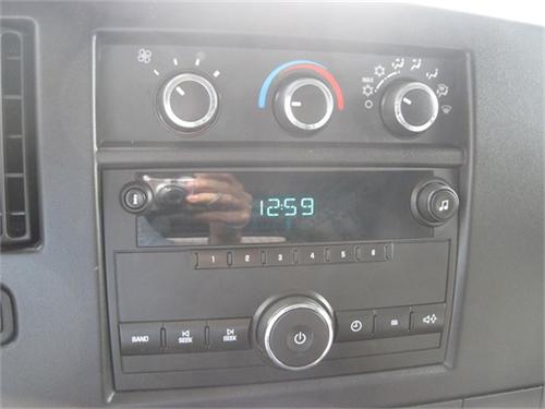 Chevrolet Express 2010 photo 3