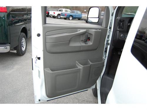 Chevrolet Express 2010 photo 3