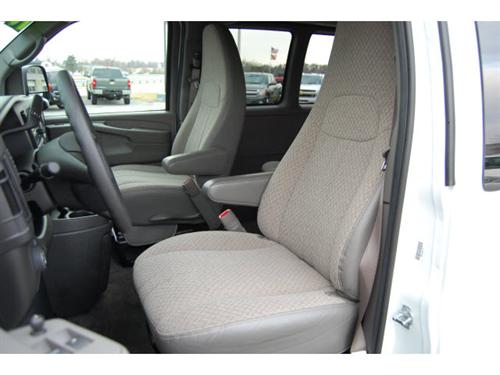 Chevrolet Express 2010 photo 4