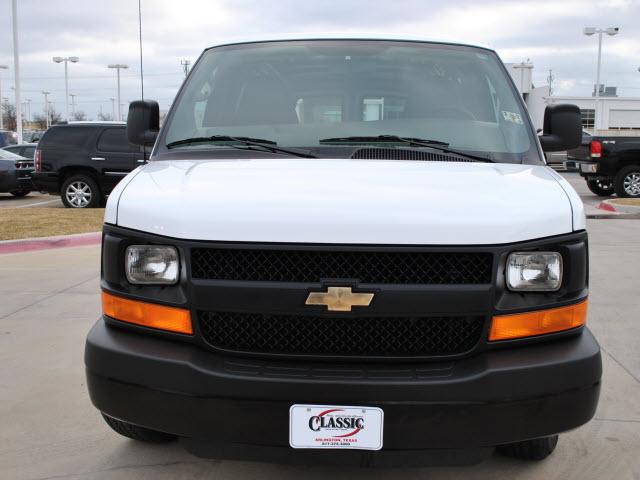 Chevrolet Express 2010 photo 1