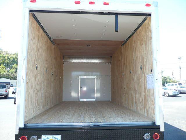 Chevrolet Express 2010 photo 5