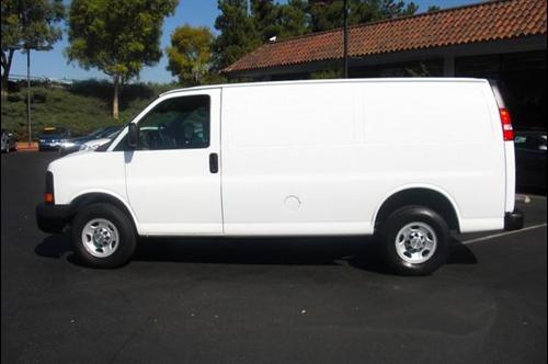 Chevrolet Express 2010 photo 4