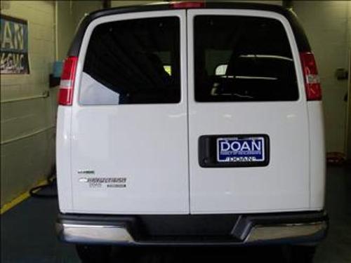 Chevrolet Express 2010 photo 4