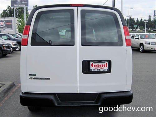 Chevrolet Express 2010 photo 2