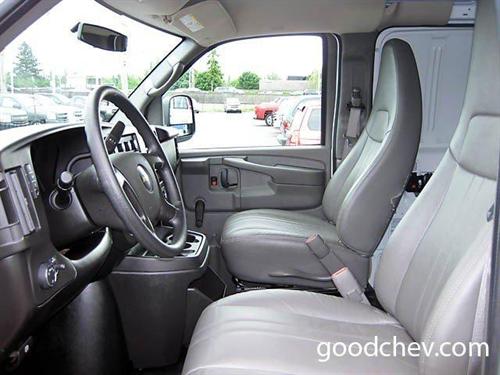 Chevrolet Express 2010 photo 4