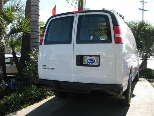 Chevrolet Express 2010 photo 2