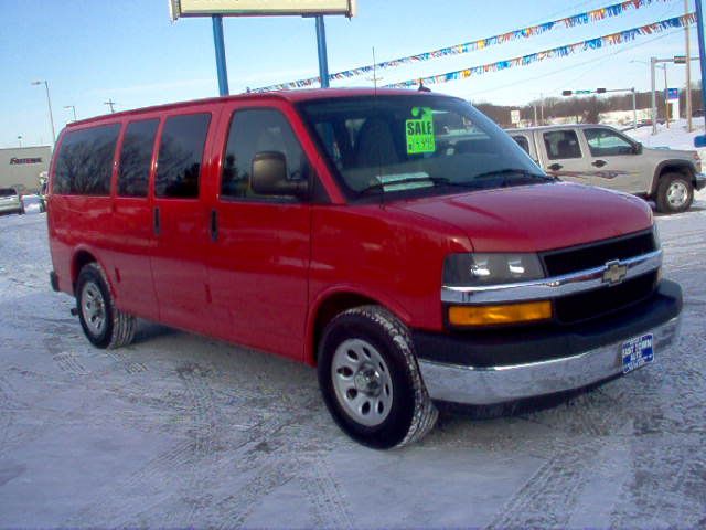 Chevrolet Express 2011 photo 4